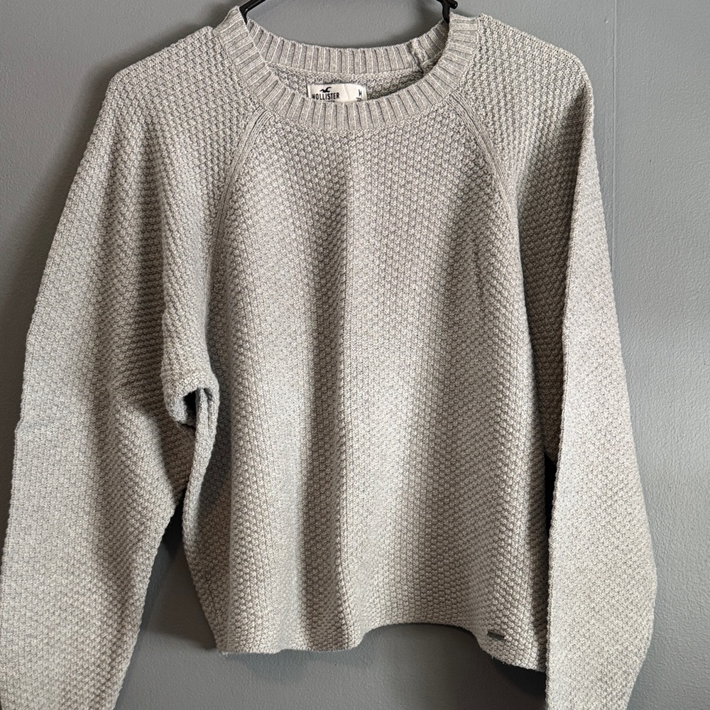 Hollister Light Gray Women's Crew Neck Sweater